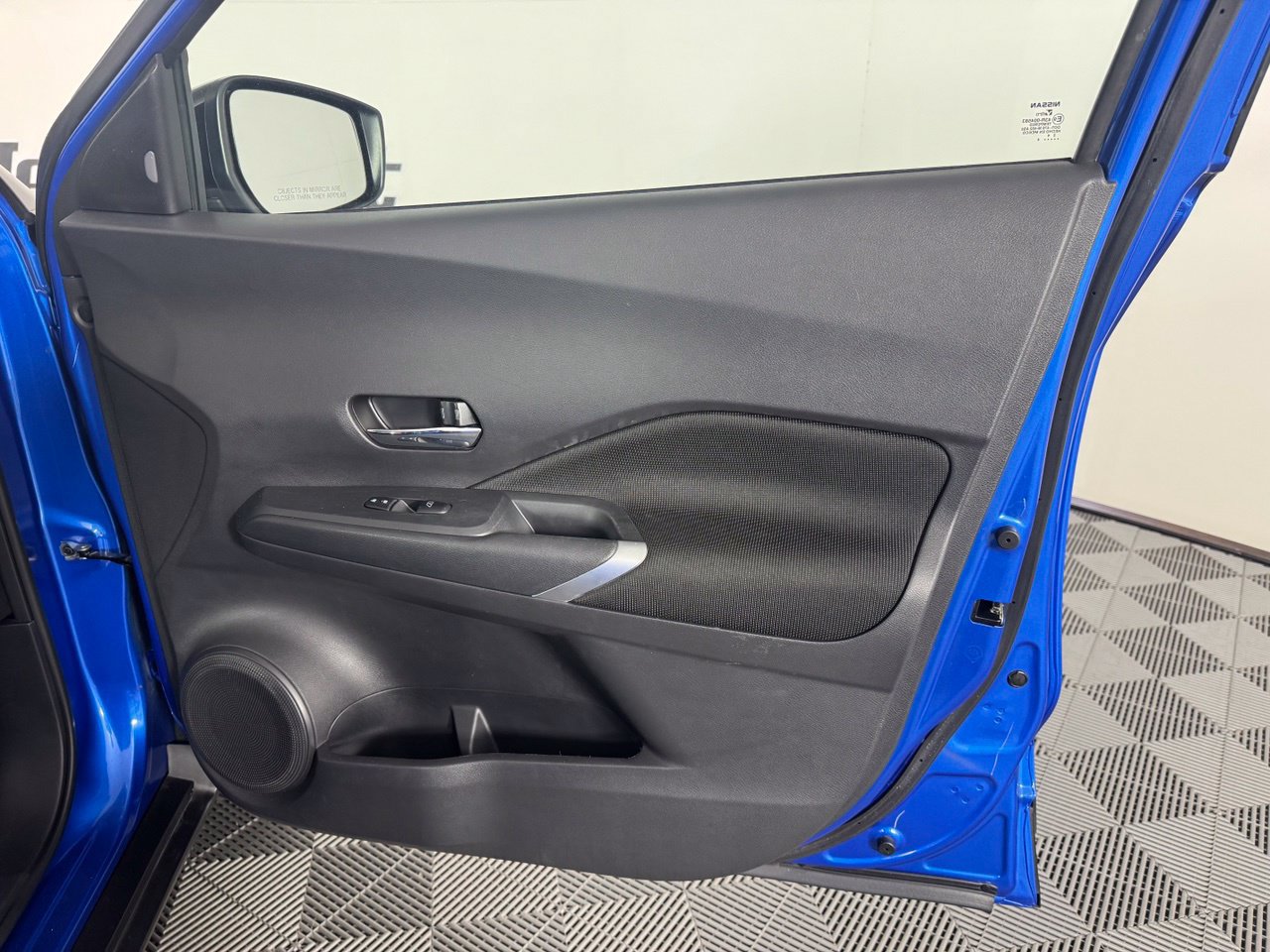 Used 2024 Nissan Kicks SV FWD image 34