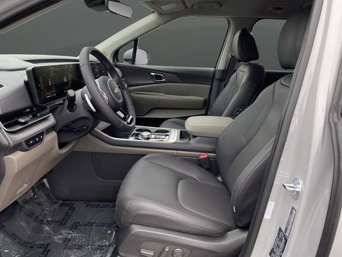 New 2026 Kia Carnival EX image 4