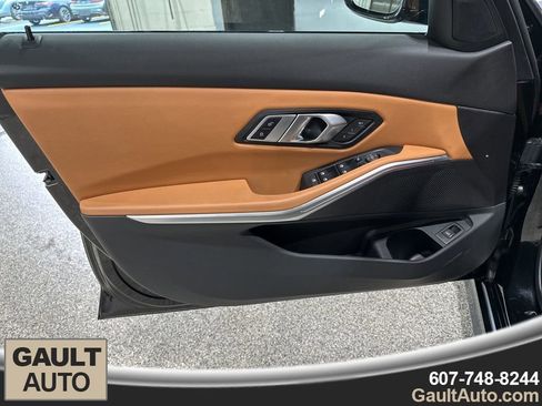 Certified 2022 BMW 330i xDrive 330i xDrive w/ Driving Assistance Package image 14