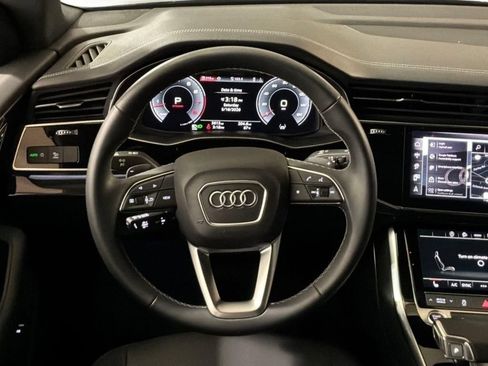 Used 2025 Audi Q8 Premium w/ Convenience Package AWD/4WD image 8