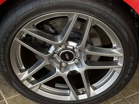 Used 2014 Ford Mustang Shelby GT500 image 25