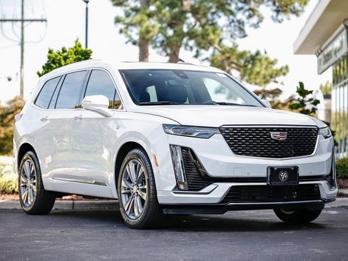 Used 2024 Cadillac XT6 Premium Luxury w/ Technology Package image 1