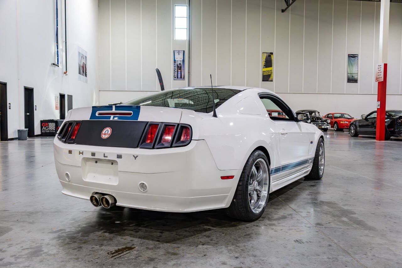 Used 2012 Ford Mustang GT Premium w/ HID Headlamps & Security Pkg RWD image 7