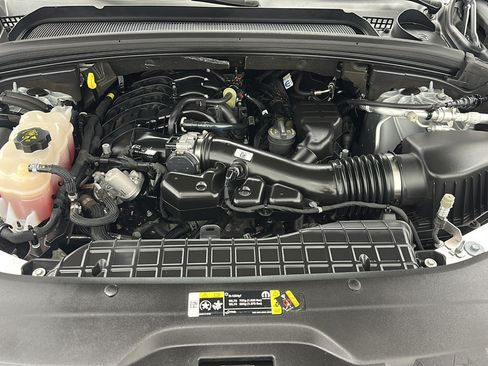 Used 2023 Jeep Grand Cherokee L Laredo AWD/4WD image 23