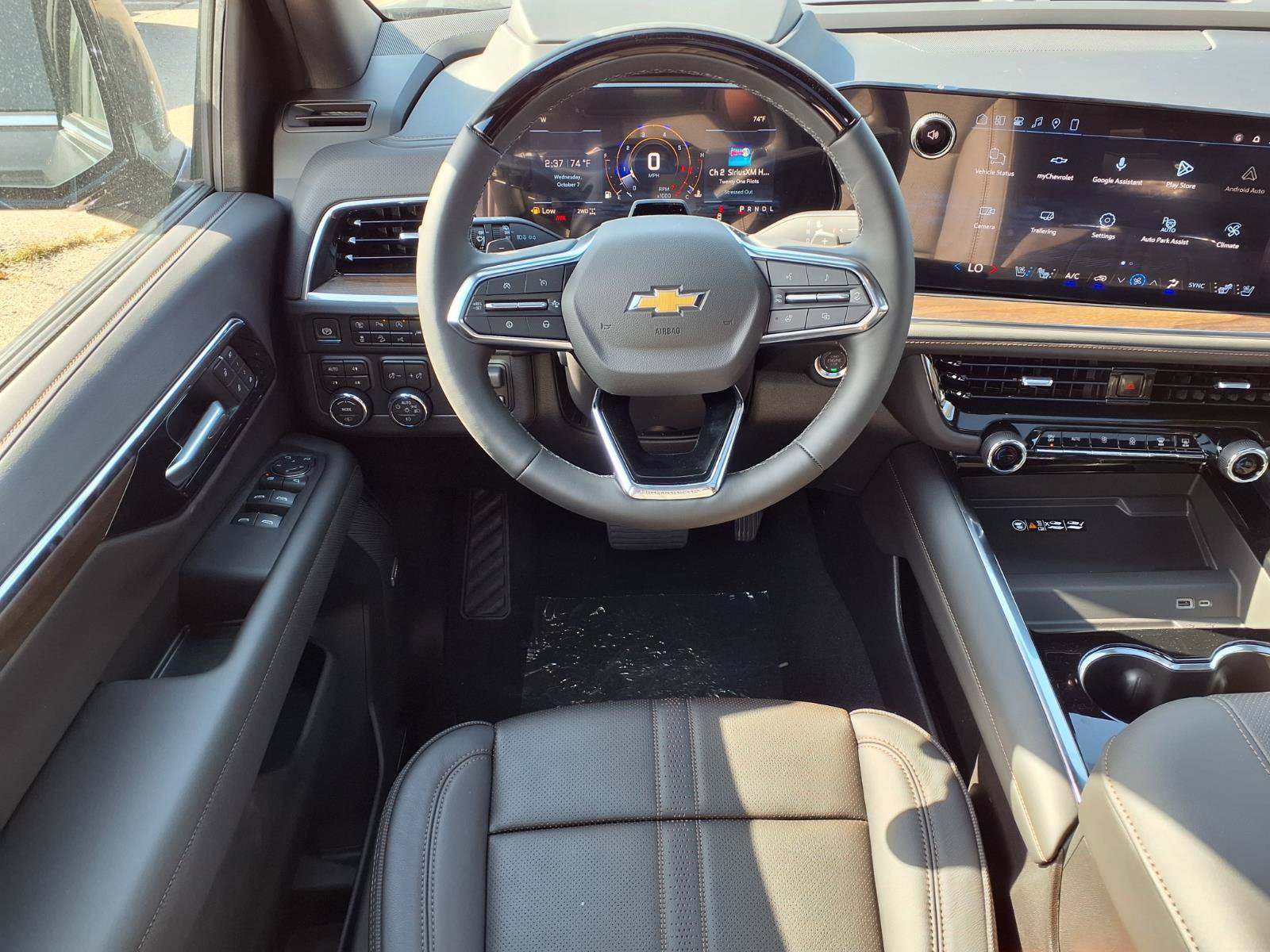 New 2026 Chevrolet Tahoe High Country AWD/4WD image 9