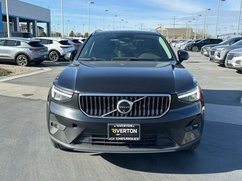 Used 2024 Volvo XC40 B5 Plus AWD/4WD image 29