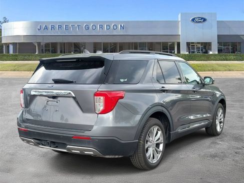 Certified 2023 Ford Explorer XLT w/ Equipment Group 202A RWD image 4