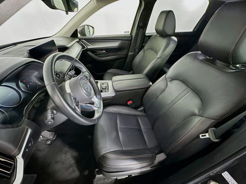 Used 2024 MAZDA CX-90 3.3 Turbo w/ Preferred Plus image 13