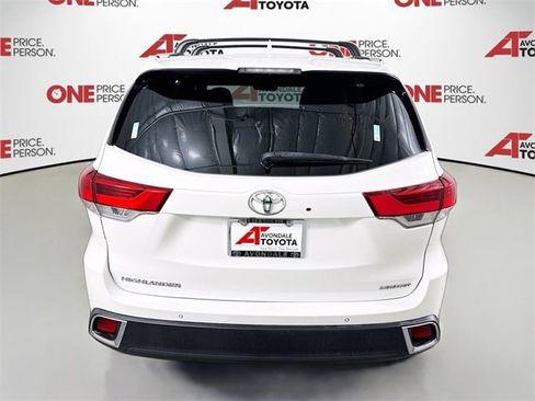 Used 2019 Toyota Highlander Limited image 6