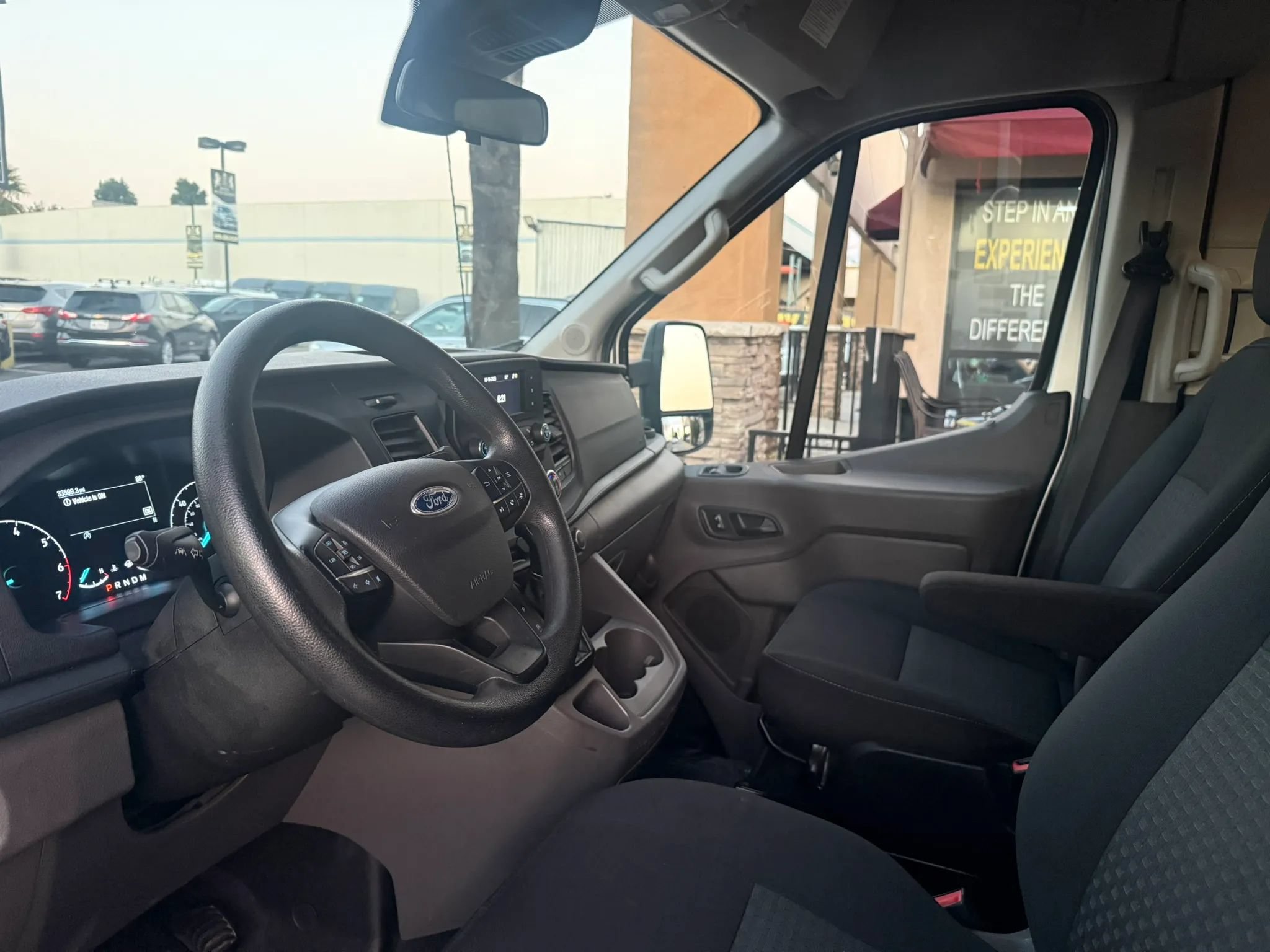 Used 2021 Ford Transit 350 XLT RWD image 33