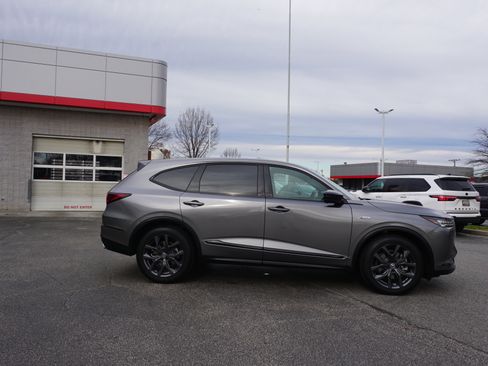 Used 2022 Acura MDX A-Spec image 3