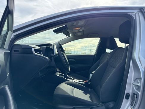 Used 2020 Toyota Corolla LE FWD image 10