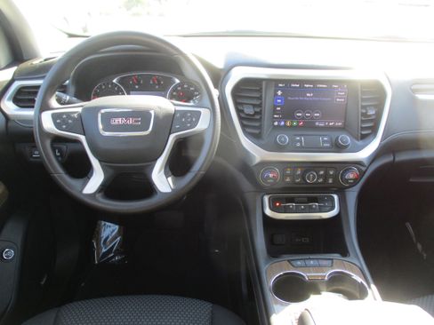 Used 2023 GMC Acadia SLE w/ Driver Convenience Package image 15