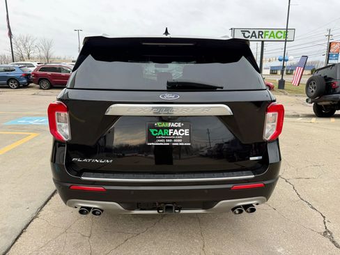 Used 2020 Ford Explorer Platinum w/ Premium Technology Package image 11