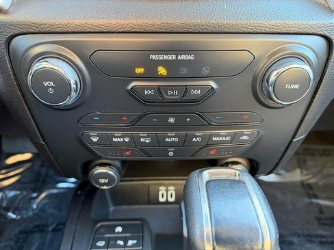 Used 2019 Ford Ranger XLT w/ Equipment Group 302A Luxury image 23