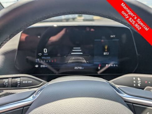 Used 2026 Chevrolet Equinox LT w/ Convenience Package II FWD image 18