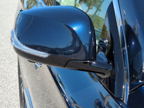 Used 2019 INFINITI QX60 Luxe w/ Essential Package image 12