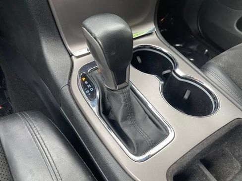 Used 2019 Jeep Grand Cherokee Altitude AWD/4WD image 22