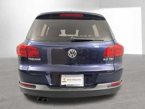Used 2014 Volkswagen Tiguan S image 29