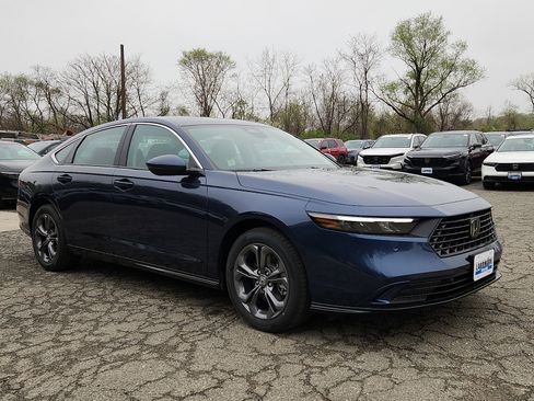 New 2026 Honda Accord EX-L image 2