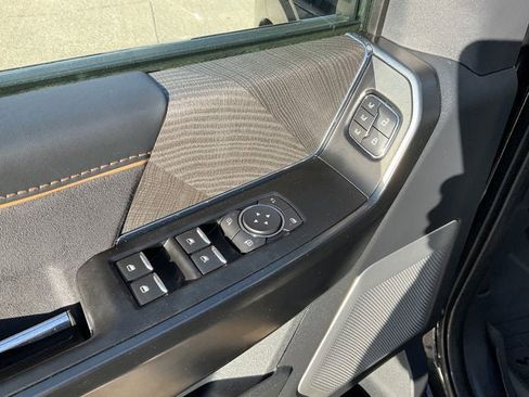 Used 2022 Ford F150 Platinum w/ Equipment Group 701A High image 9