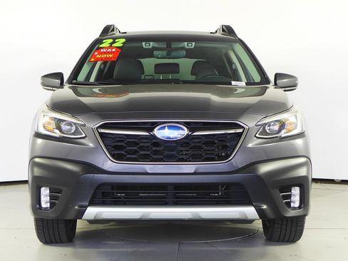 Used 2022 Subaru Outback Limited XT AWD/4WD image 3