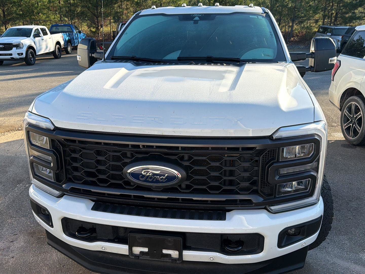 Used 2024 Ford F250 Lariat w/ Lariat Ultimate Package AWD/4WD image 3