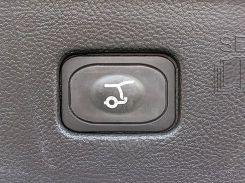 Certified 2024 Ford Edge SEL w/ Convenience Package image 16