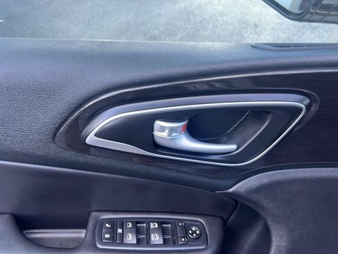 Used 2016 Chrysler 200 C w/ Quick Order Package 26P FWD image 17