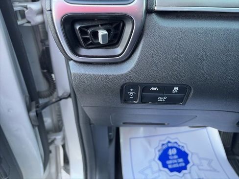 Used 2023 Kia Sorento EX image 19