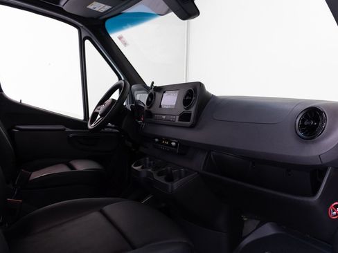 Used 2022 Mercedes-Benz Sprinter 3500 image 19