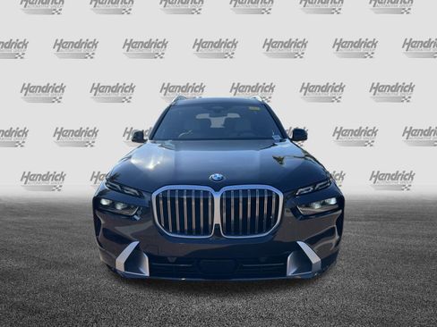 Certified 2024 BMW X7 xDrive40i w/ Premium Package AWD/4WD image 3