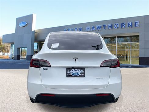 Used 2023 Tesla Model Y Long Range image 6