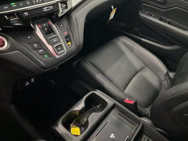 Certified 2025 Honda Odyssey EX-L image 13