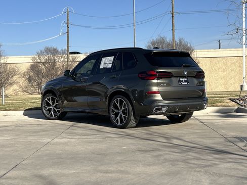 New 2026 BMW X5 xDrive50e w/ M Sport Package image 2