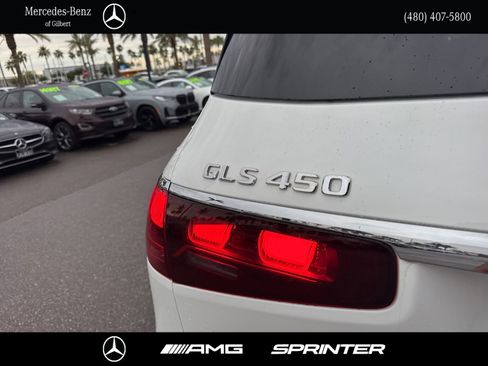 Certified 2025 Mercedes-Benz GLS 450 4MATIC image 5