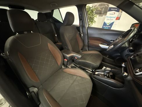 Used 2020 Nissan Kicks SR FWD image 19