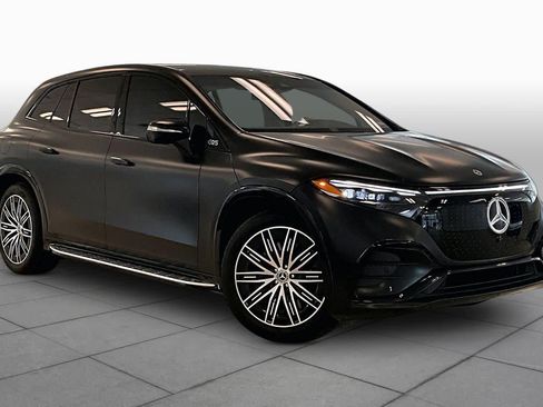 Used 2023 Mercedes-Benz EQS 580 4MATIC SUV image 2