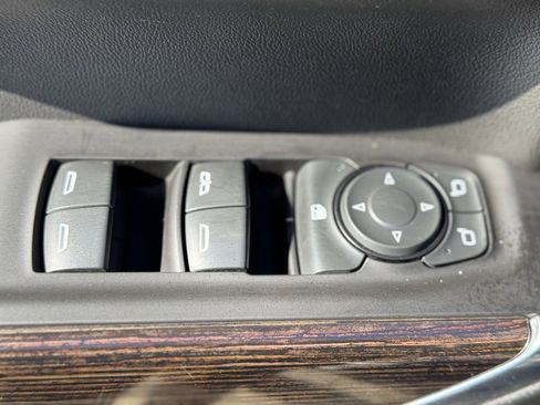 Used 2021 GMC Sierra 1500 SLE w/ X31 Off-Road Package image 22