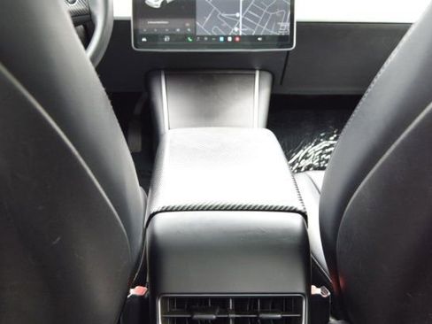 Used 2020 Tesla Model 3 Standard Range RWD image 29