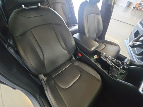 Used 2024 Kia Sportage EX AWD/4WD image 29