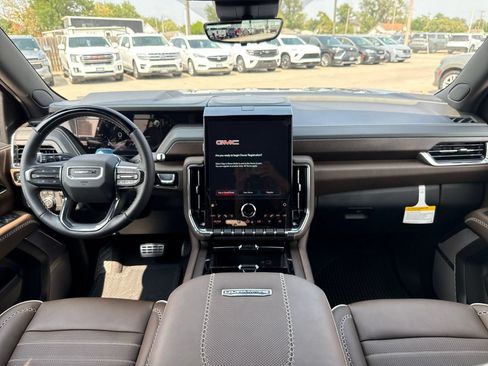 New 2026 GMC Yukon XL Denali Ultimate AWD/4WD image 14