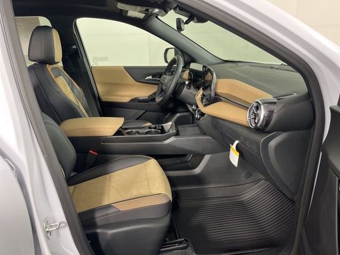 New 2026 Chevrolet Equinox ACTIV w/ Safety and Technology Package FWD image 8
