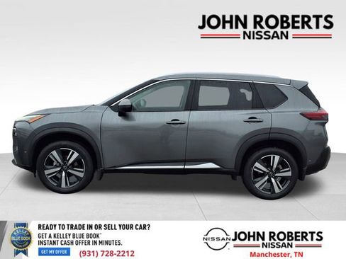 Used 2023 Nissan Rogue SL w/ SL Premium Package image 3