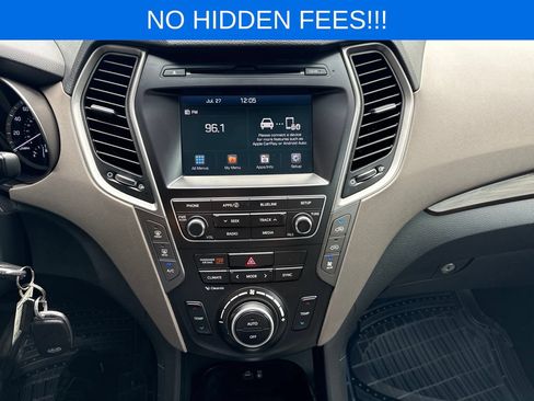 Used 2017 Hyundai Santa Fe SE w/ Cargo Package FWD image 17