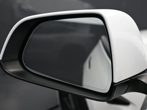 Used 2022 Tesla Model 3 Standard Range RWD image 4
