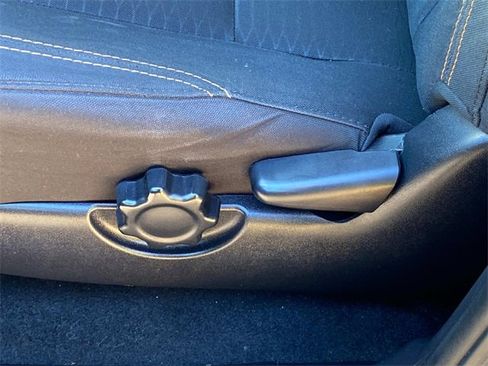 Used 2018 Toyota Tacoma SR5 image 14