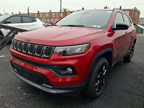 New 2026 Jeep Compass Latitude image 3