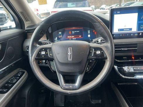 Used 2023 Lincoln Corsair Reserve w/ Equipment Group 201A image 20