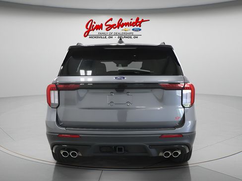 Used 2025 Ford Explorer ST AWD/4WD image 5